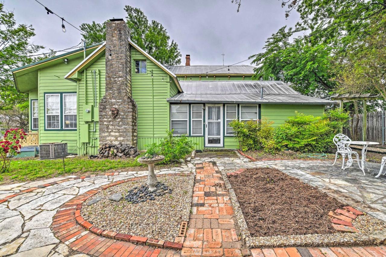 The Lilly House Historic Glen Rose Home With Porch! Dış mekan fotoğraf